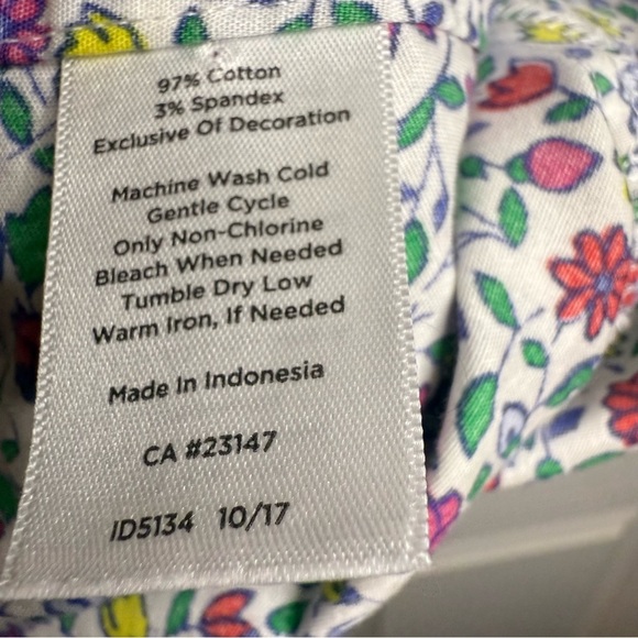 Talbots Women Floral Garden Short Sleeved Button Down Non Iron Shirt Size 16 EUC - Picture 6 of 6